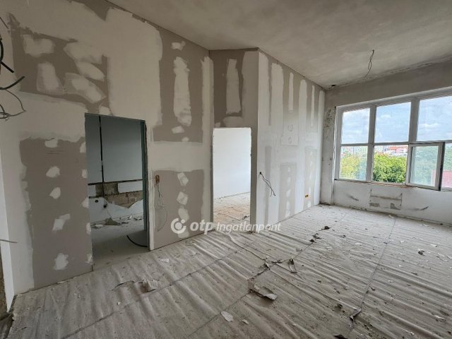 Eladó téglalakás, Budapesten, XXI. kerületben 31 M Ft