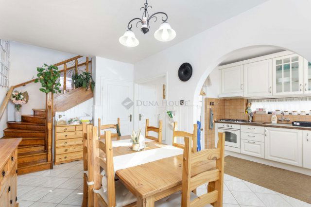 Eladó családi ház, Ásványrárón 94.9 M Ft, 6 szobás