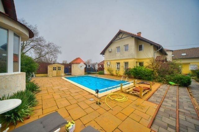 Eladó téglalakás, Üllőn 99.5 M Ft, 4 szobás