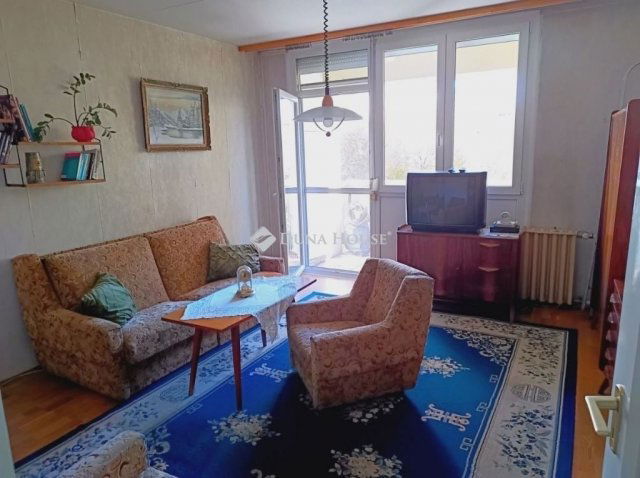 Eladó panellakás, Kecskeméten 53.5 M Ft, 2+1 szobás