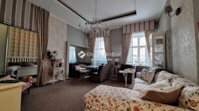 Eladó téglalakás, Budapesten, I. kerületben 114.9 M Ft, 2 szobás