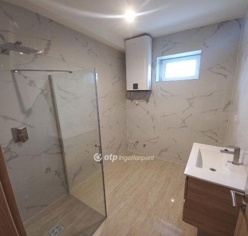 Eladó ikerház, Gödön 110 M Ft, 3 szobás / költözzbe.hu