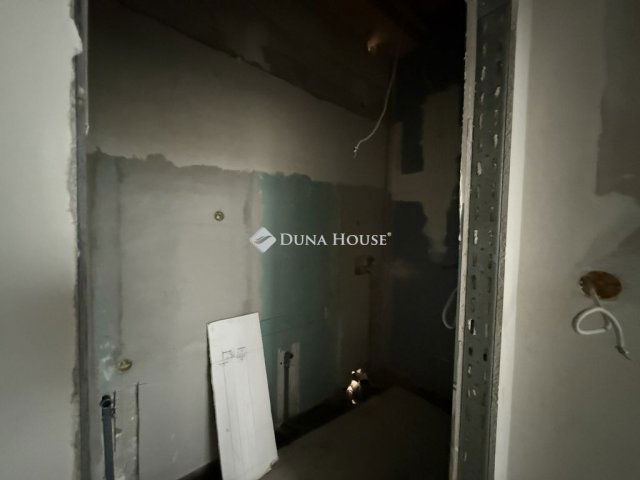 Eladó téglalakás, Budapesten, XXI. kerületben 31.5 M Ft