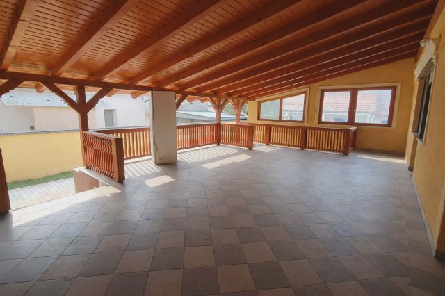 Eladó családi ház, Alsónémediben 155 M Ft, 5 szobás