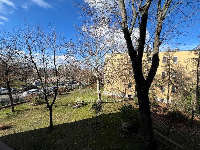 Eladó téglalakás, Budapesten, XV. kerületben 70 M Ft, 1+1 szobás