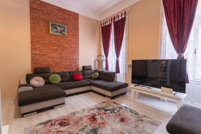 Eladó téglalakás, Budapesten, VII. kerületben, Király utcában