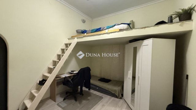 Eladó téglalakás, Budapesten, VIII. kerületben 29 M Ft, 1 szobás