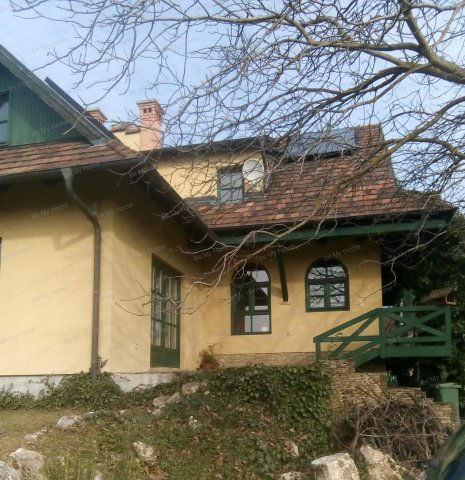 Eladó családi ház, Fóton 139.9 M Ft, 5+1 szobás