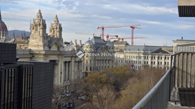 Kiadó téglalakás, albérlet, Budapesten, V. kerületben, 3 szobás