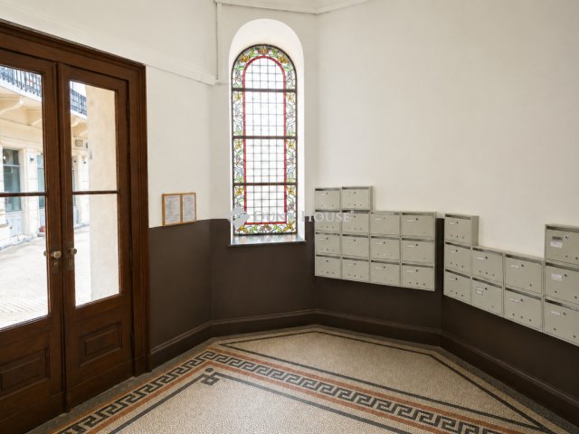 Eladó téglalakás, Budapesten, VI. kerületben 173.28 M Ft