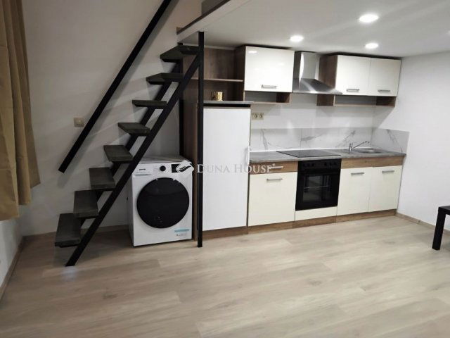 Eladó téglalakás, Budapesten, VII. kerületben 57.5 M Ft