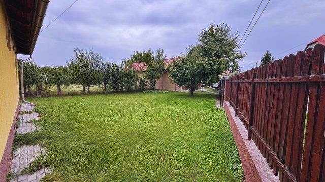 Eladó családi ház, Ongán 46.8 M Ft, 4 szobás