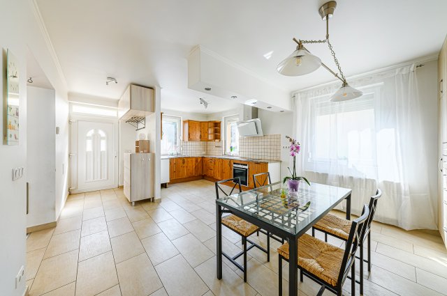 Eladó családi ház, Érden 138 M Ft, 6 szobás