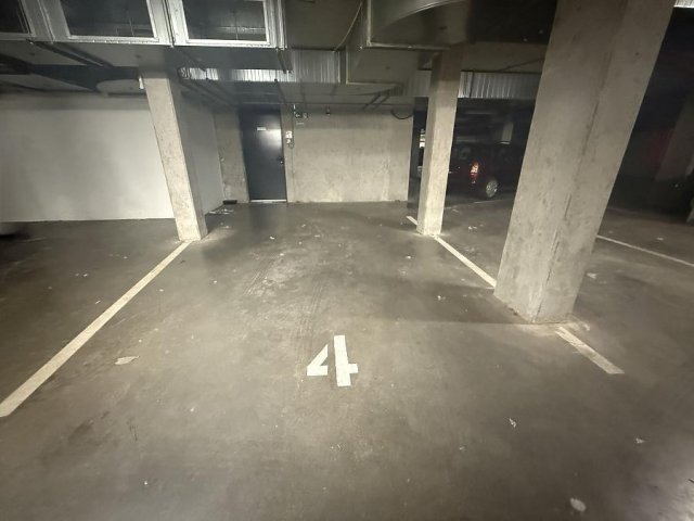 Eladó garázs, Budapesten, XVII. kerületben 7 M Ft