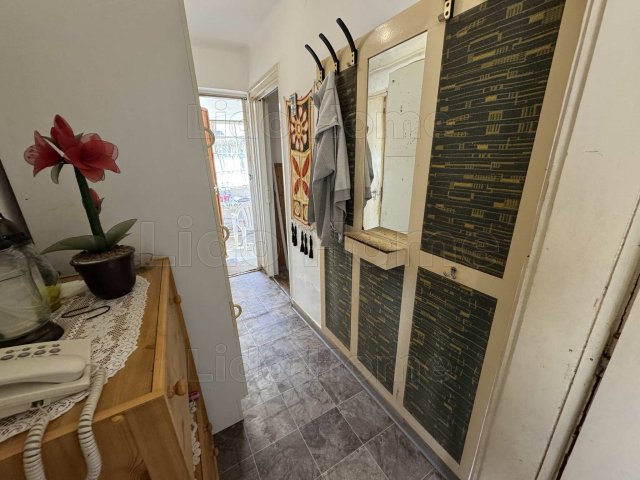 Eladó családi ház, Bázakerettyén 10.9 M Ft, 1 szobás