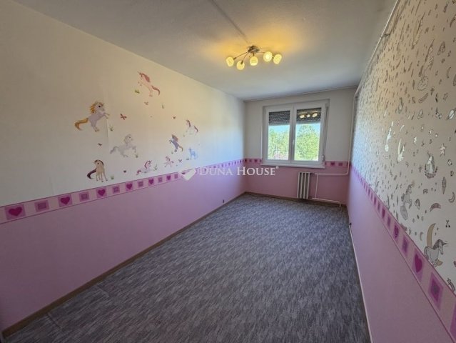 Eladó panellakás, Budapesten, XXI. kerületben 64.9 M Ft, 3 szobás