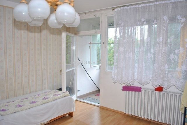 Eladó téglalakás, Budapesten, XX. kerületben 54.9 M Ft, 1 szobás