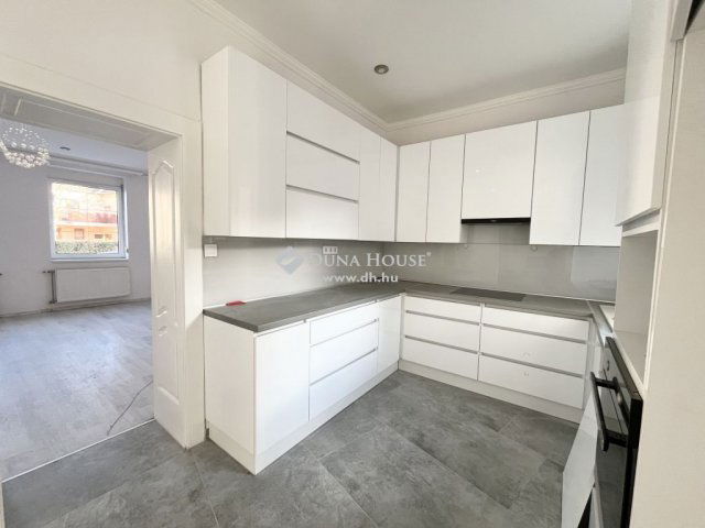 Eladó családi ház, Nyíregyházán 74.9 M Ft, 4 szobás