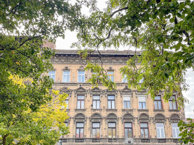 Eladó téglalakás, Budapesten, VIII. kerületben, Mátyás téren