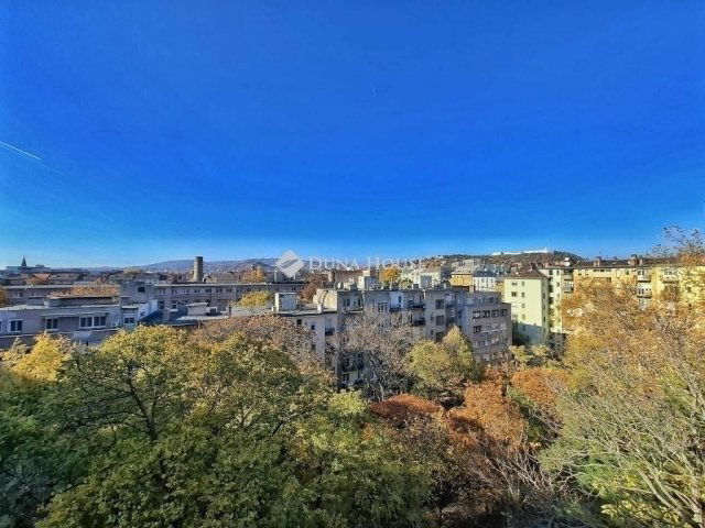 Eladó téglalakás, Budapesten, XI. kerületben 74 M Ft, 1 szobás