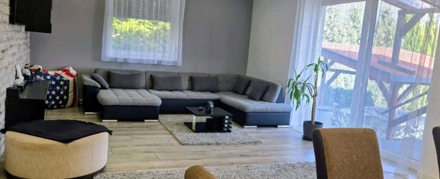 Eladó családi ház, Tatabányán 106.9 M Ft, 3 szobás