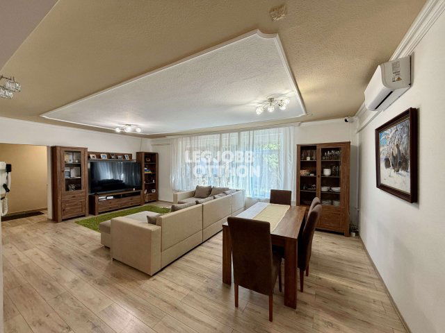 Eladó családi ház, Cegléden 85 M Ft, 3+2 szobás