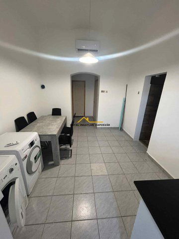 Eladó téglalakás, Kaposváron, Cukorgyár közben 29.9 M Ft