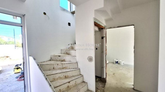 Eladó ikerház, Budapesten, III. kerületben 196 M Ft, 3+1 szobás