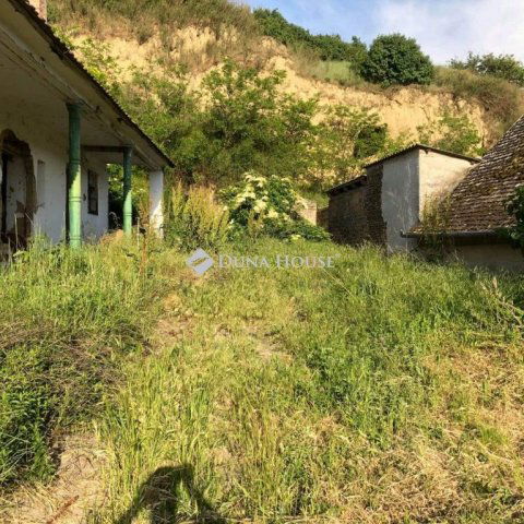 Eladó családi ház, Dunaszekcsőn, Árpád utcában 5.5 M Ft