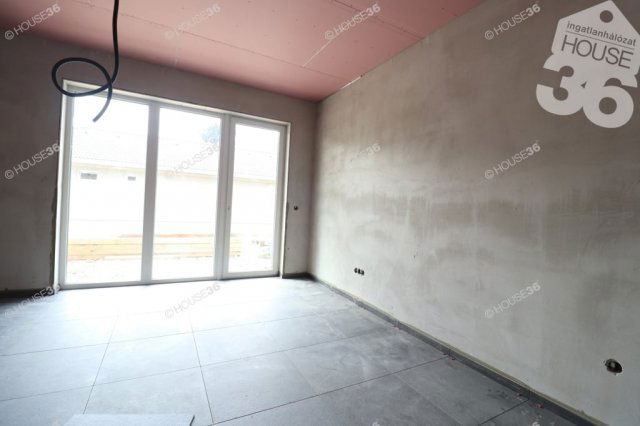 Eladó ikerház, Kecskeméten 74.9 M Ft, 4 szobás