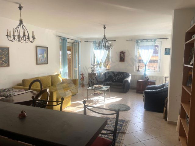 Kiadó családi ház, albérlet, Érden, István utcában, 5 szobás