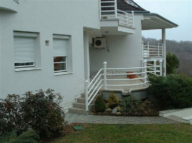 Kiadó ikerház, albérlet, Budapesten, XII. kerületben, 5 szobás