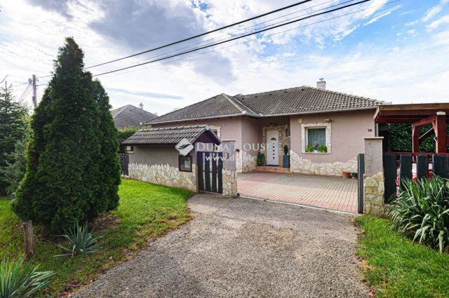 Eladó családi ház, Herceghalomon 230 M Ft, 2+3 szobás