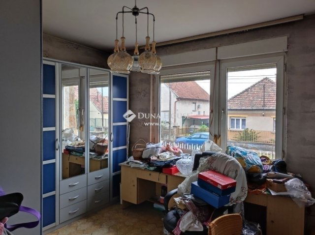 Eladó családi ház, Budapesten, XVIII. kerületben 149.9 M Ft