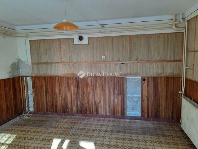 Eladó családi ház, Bácsalmáson 22 M Ft, 4 szobás