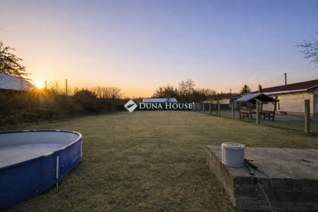 Eladó családi ház, Monorierdőn 62 M Ft, 3 szobás