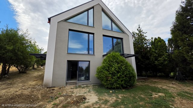 Eladó családi ház, Érden 199.99 M Ft, 4 szobás