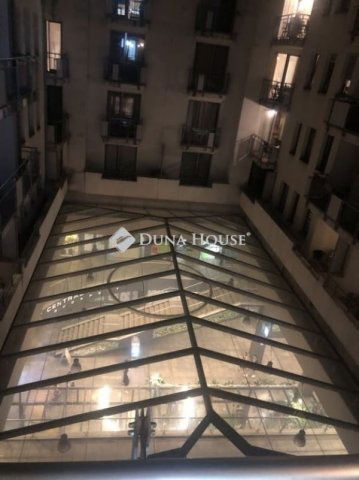 Eladó téglalakás, Budapesten, VI. kerületben 255 M Ft, 4 szobás