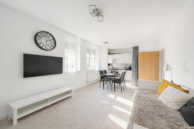 Eladó téglalakás, Székesfehérvárott 72.9 M Ft, 3 szobás