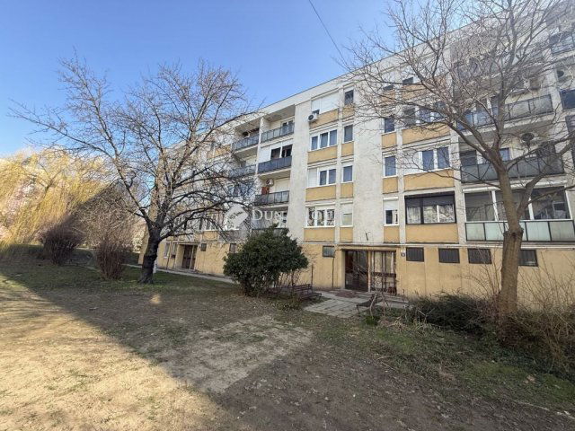 Eladó téglalakás, Tatabányán, Köztársaság útján 34.99 M Ft