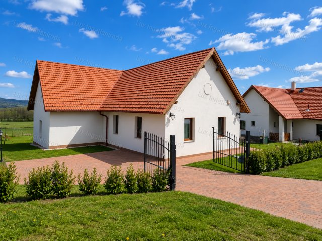 Eladó családi ház, Vértessomlón 128 M Ft, 3+1 szobás