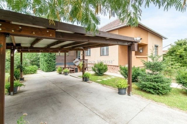 Eladó családi ház, Budapesten, XVIII. kerületben 99.9 M Ft