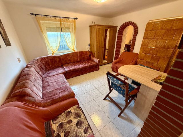 Eladó családi ház, Csókakőn 33.4 M Ft, 2 szobás