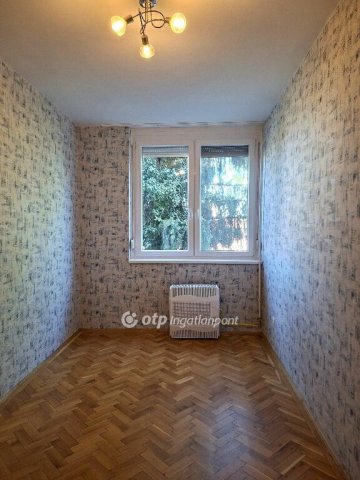 Eladó téglalakás, Gyulán 31.5 M Ft, 2 szobás