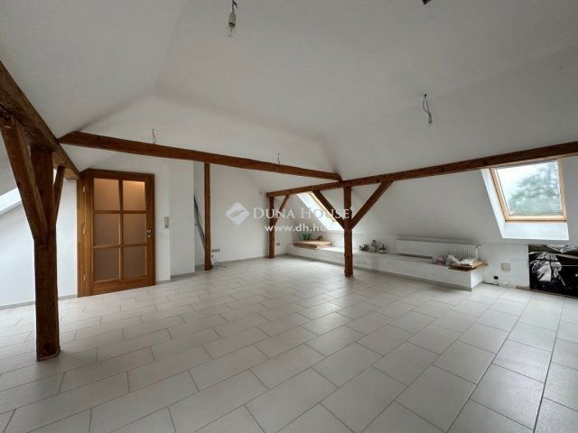 Eladó családi ház, Ercsiben 219 M Ft, 5 szobás