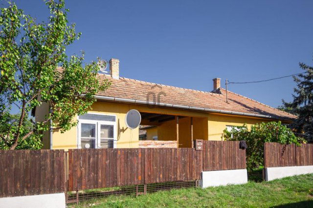Eladó családi ház, Siófokon 70 M Ft, 4 szobás