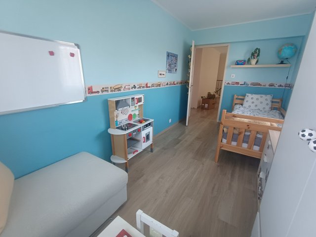 Kiadó családi ház, albérlet, XXII. kerületben, Hollandi utcában