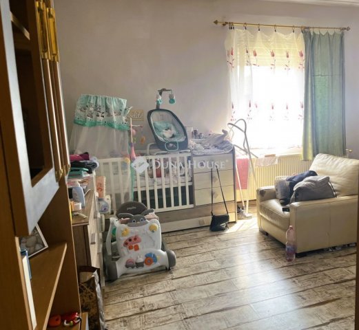 Eladó családi ház, Apajon 52.9 M Ft, 3 szobás