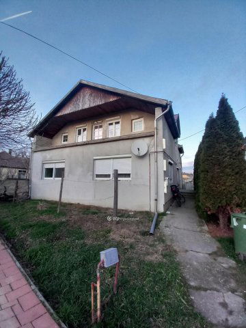 Eladó családi ház, Dunaszentbenedeken 22 M Ft, 2+1 szobás