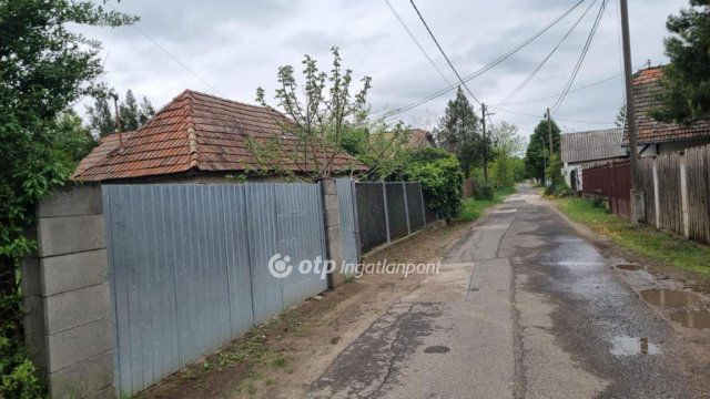 Eladó családi ház, Tápióbicskén 13 M Ft, 2+1 szobás